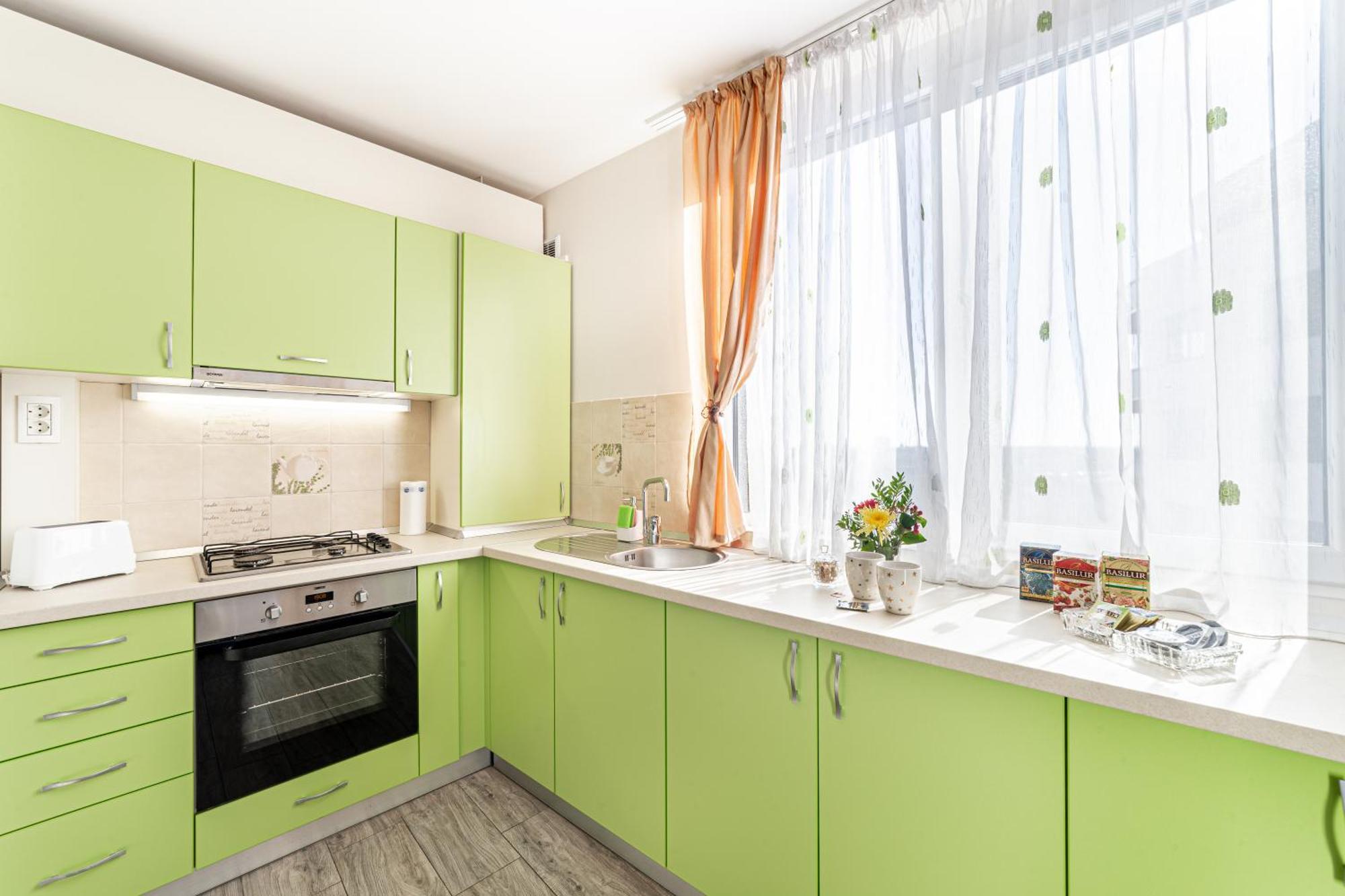 Ari - Ared Luxurious Apartments With Balcony & Free Parking Arad Eksteriør billede