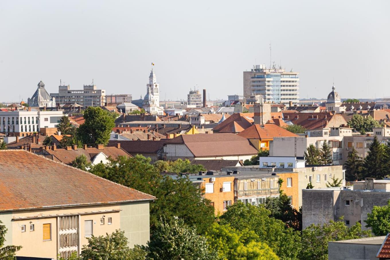 Ari - Ared Luxurious Apartments With Balcony & Free Parking Arad Eksteriør billede