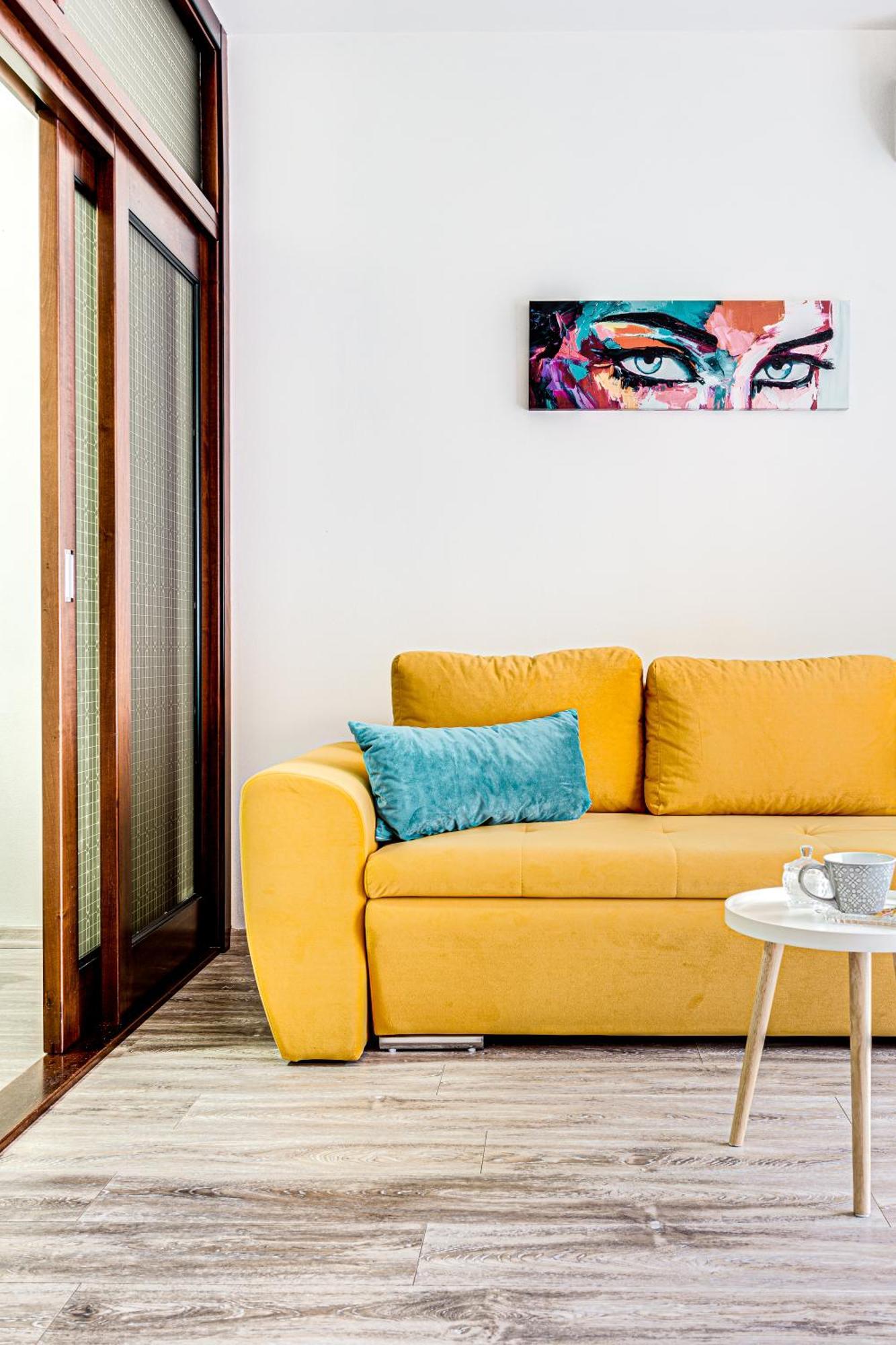 Ari - Ared Luxurious Apartments With Balcony & Free Parking Arad Eksteriør billede