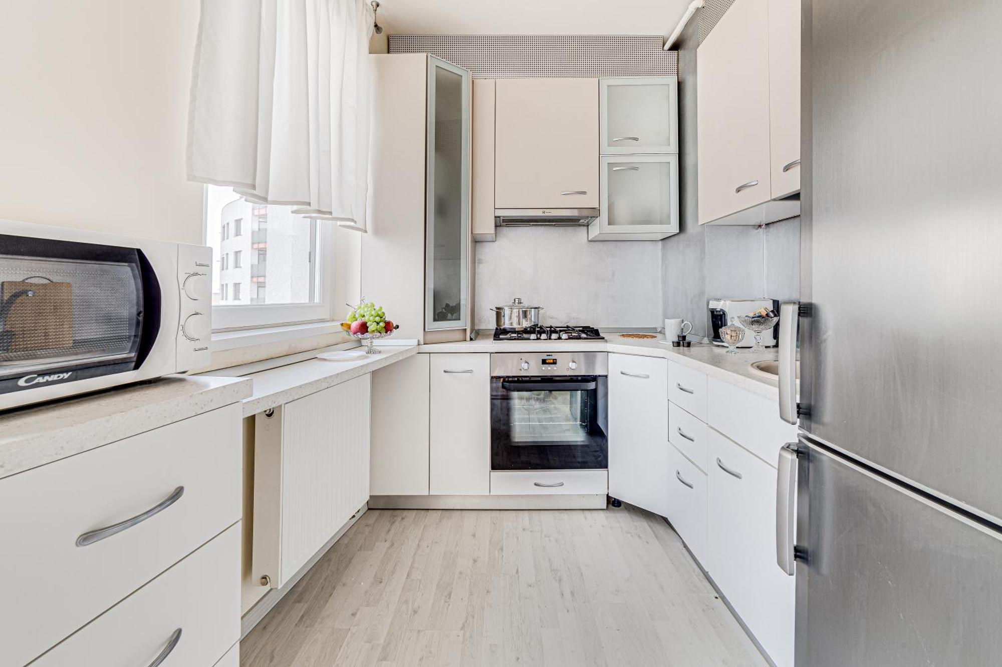 Ari - Ared Luxurious Apartments With Balcony & Free Parking Arad Eksteriør billede