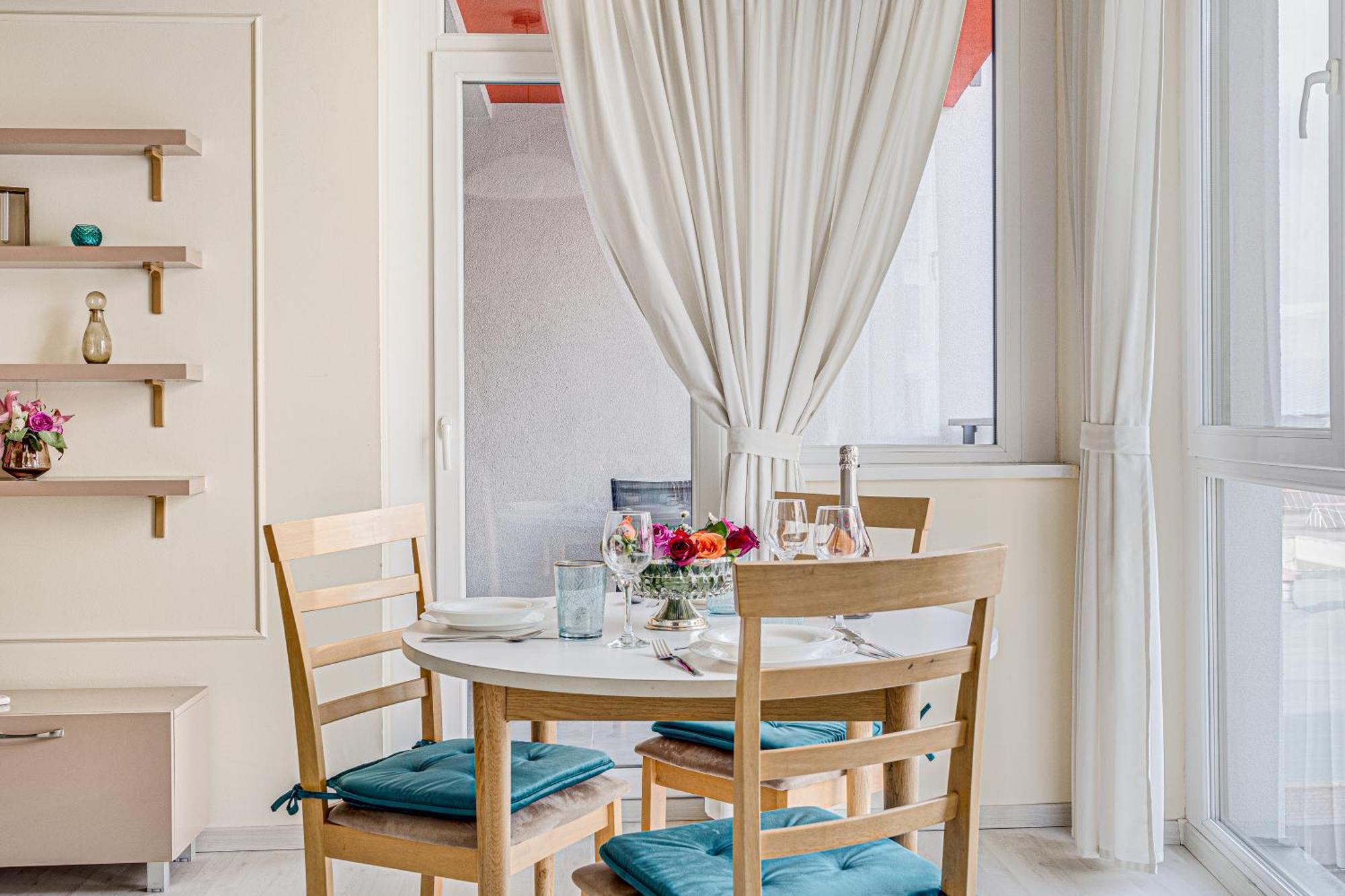Ari - Ared Luxurious Apartments With Balcony & Free Parking Arad Eksteriør billede