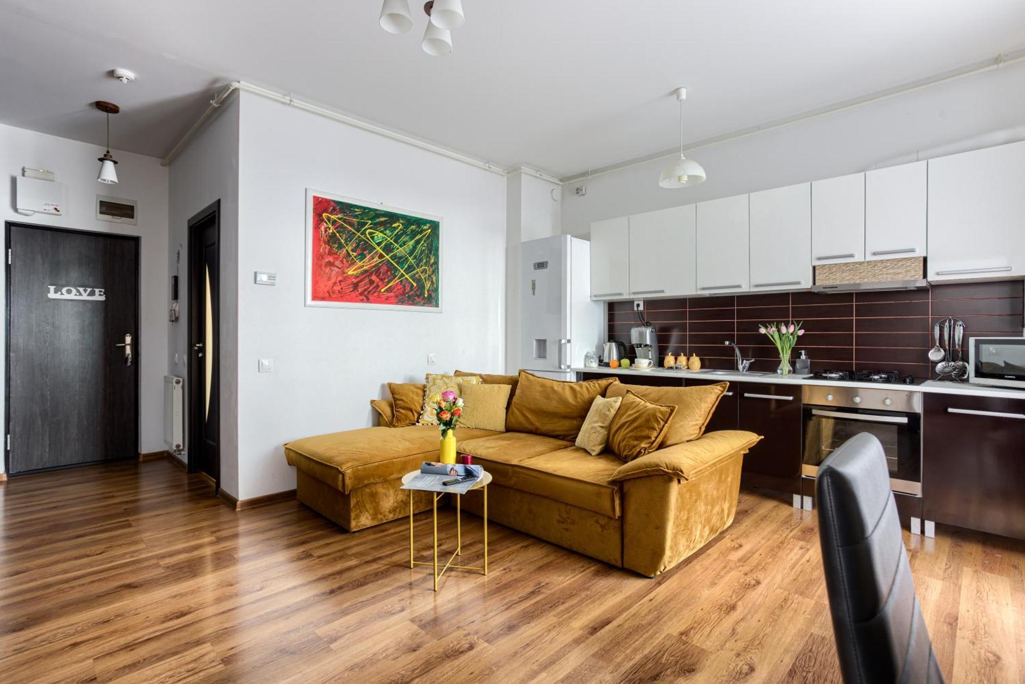 Ari - Ared Luxurious Apartments With Balcony & Free Parking Arad Eksteriør billede